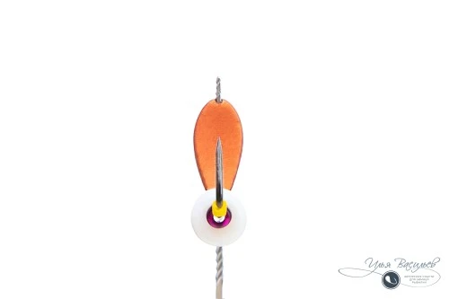 Мормышка СКОРЛУПКА КЛАССИЧЕСКАЯ 0,65г медная (белая бусина)