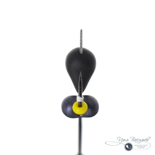 Мормышка КАПЛЯ 1,00г черная (бисер фиолетовые яйца)