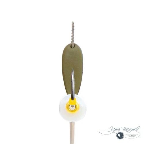 Мормышка ЛОДОЧКА  ПЛОТВИНАЯ 0,56г оливковая (белая бусина)